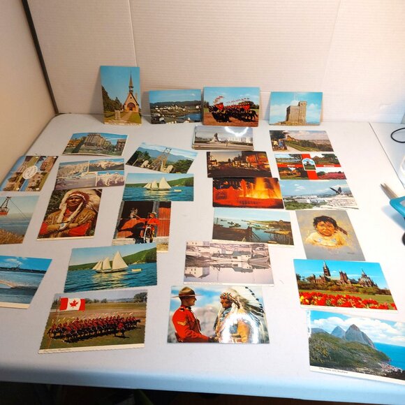 46 Vtg Canadian Postcards Various Provinces - Picture 1 of 12